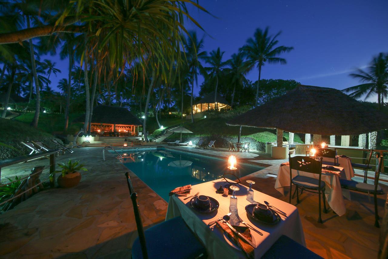 Utende Kinasi Lodge מראה חיצוני תמונה